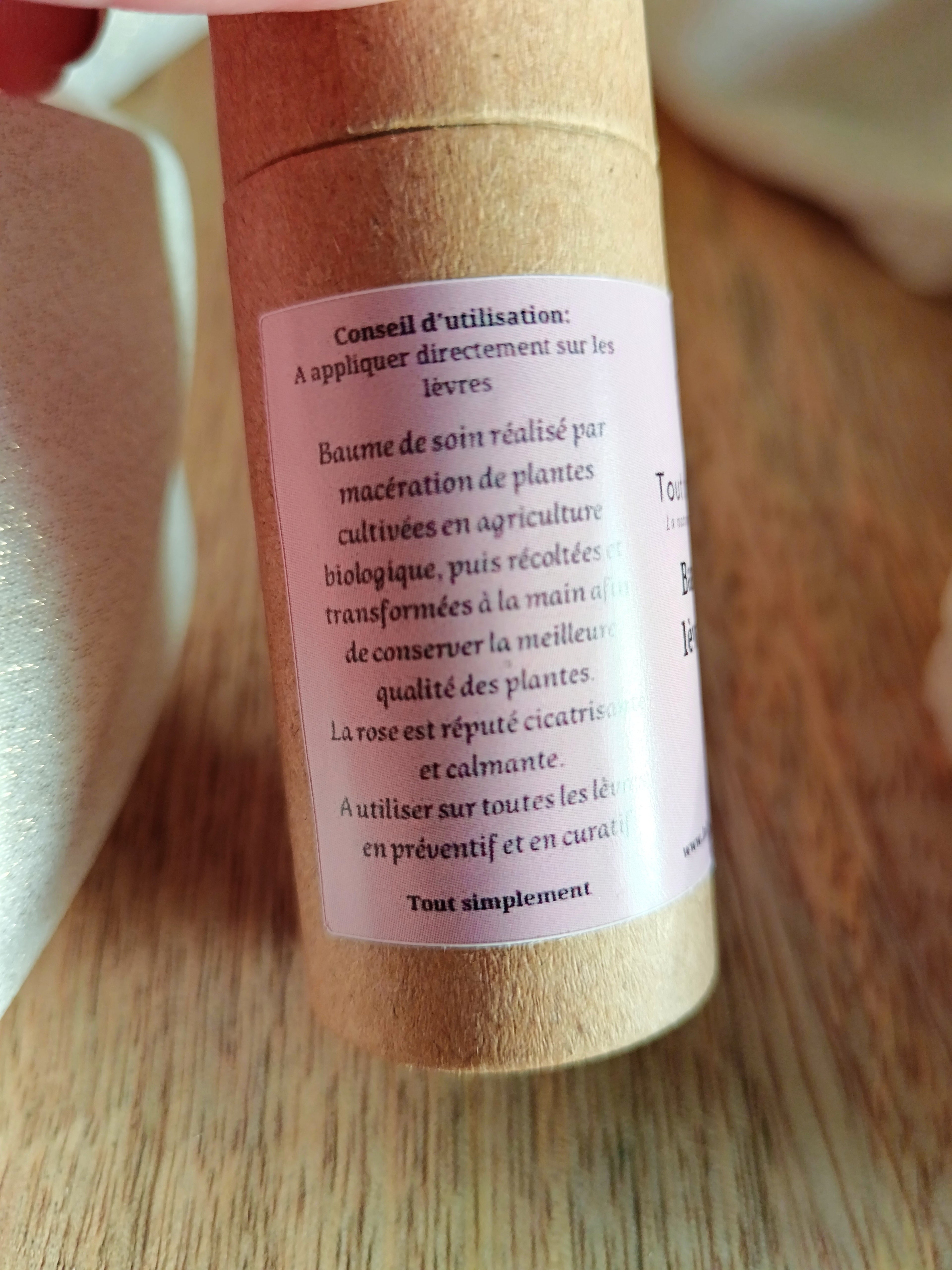 Baume à lèvres à la rose